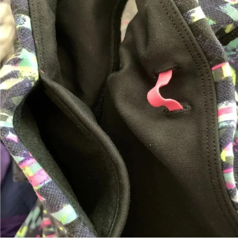 Victoria's Secret VSX Sport Knockout Legging - Picture 6 of 6